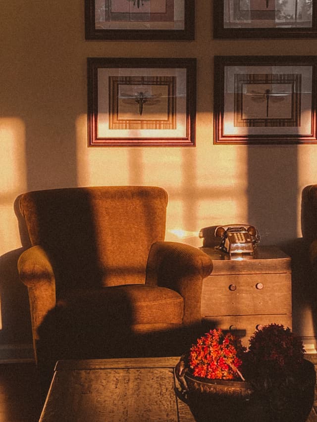 Quality Used & DesignerVintage Furniture